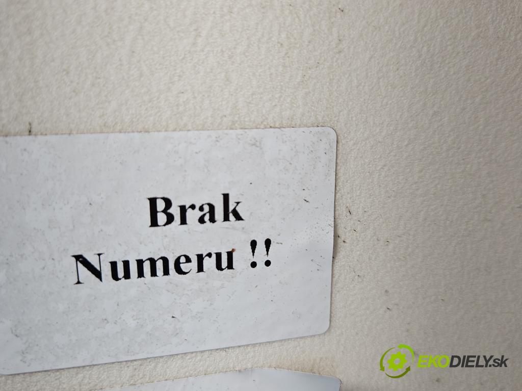 Toyota Auris II 2012-2018 1.4 D4D 90 HP manual 66 kW 1364 cm3 5- zadná  (Pláta zadné)