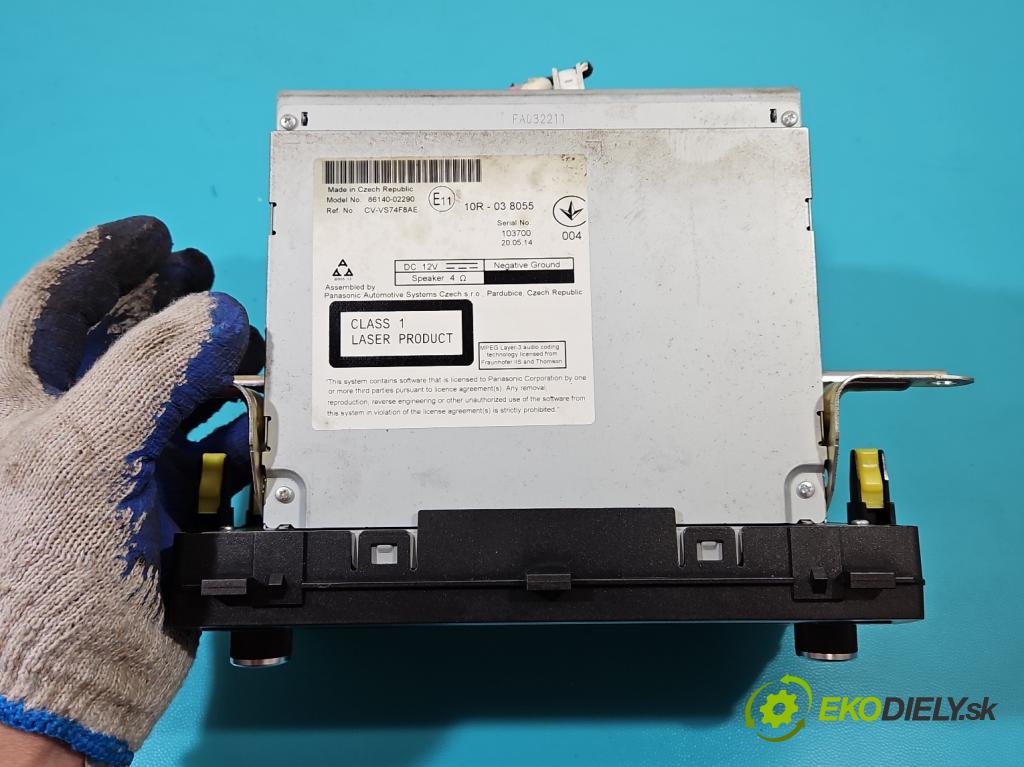Toyota Auris II 2012-2018 1.4 D4D 90 HP manual 66 kW 1364 cm3 5- Radio originál 86140-02290
