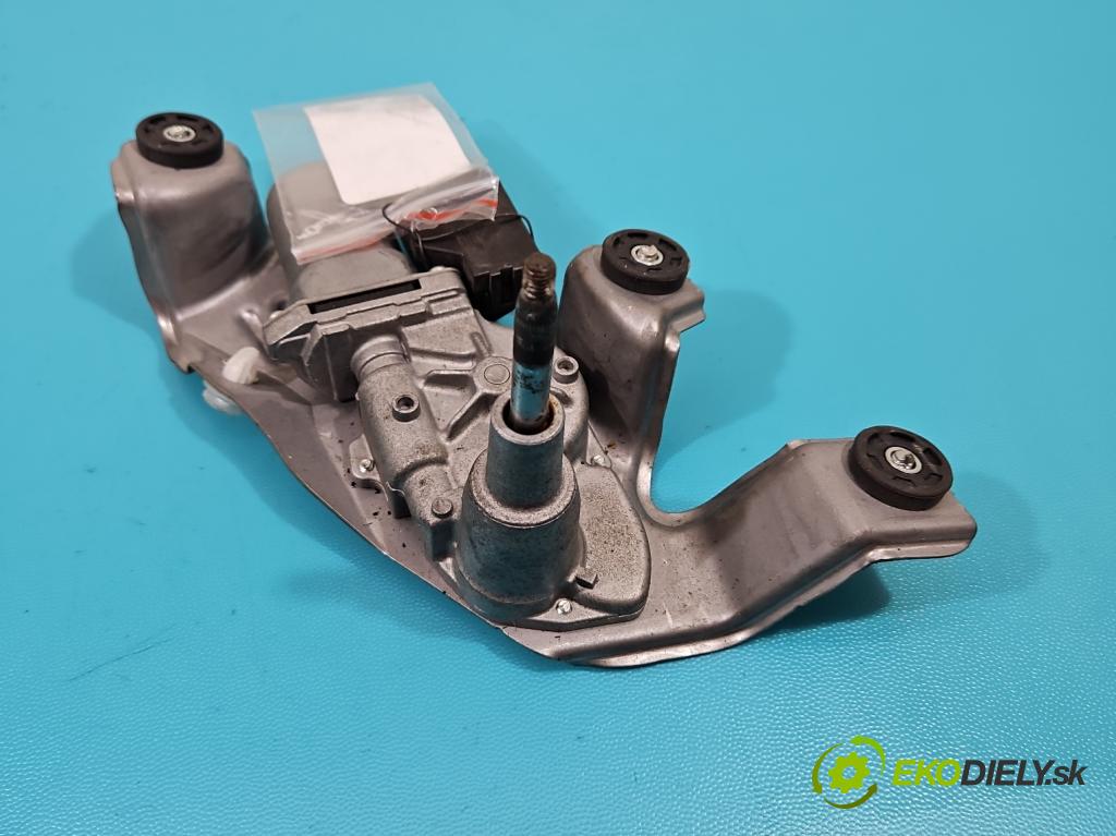 Toyota Auris II 2012-2018 1.4 D4D 90 hp manual 66 kW 1364 cm3 5- motor stěrače zadní 85130-02050