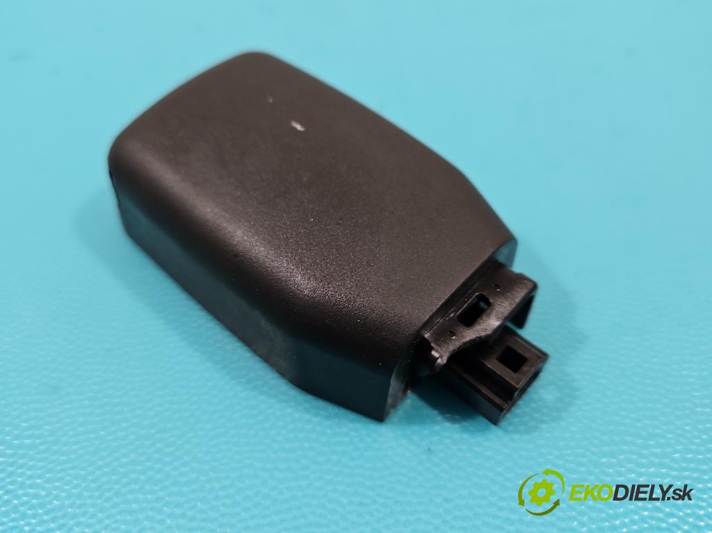 Toyota Auris II 2012-2018 1.4 D4D 90 HP manual 66 kW 1364 cm3 5- snímač déšť: 89941-0D010 (Snímače dažďa)