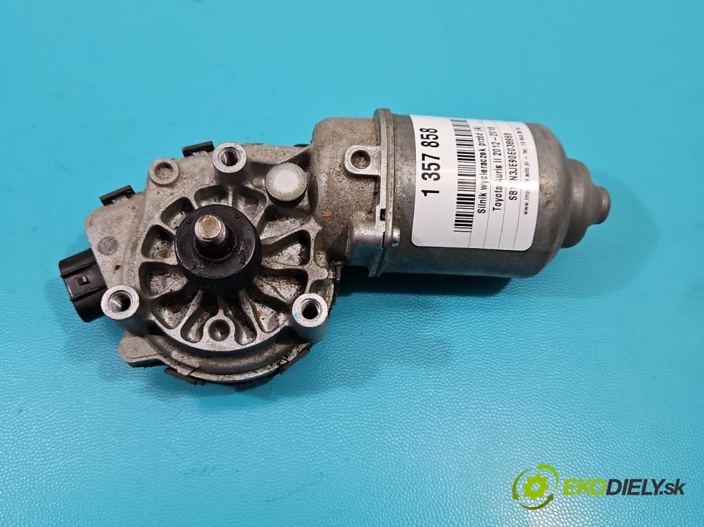 Toyota Auris II 2012-2018 1.4 D4D 90 hp manual 66 kW 1364 cm3 5- motor stěračů přední 85110-02340