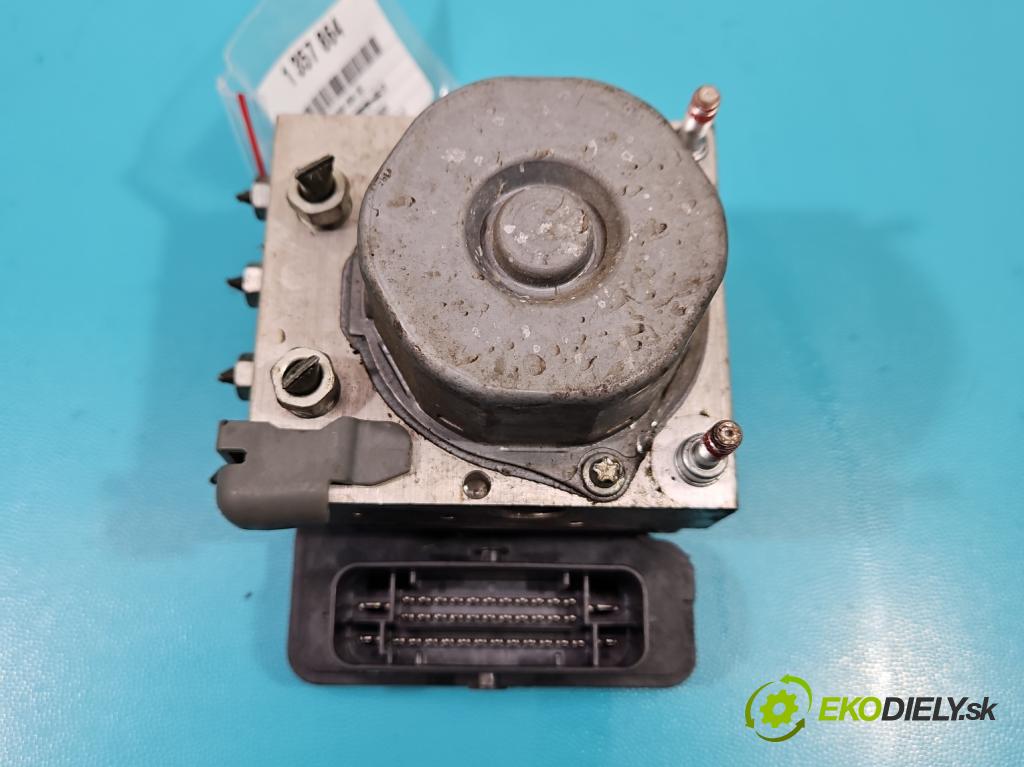 Toyota Auris II 2012-2018 1.4 D4D 90 HP manual 66 kW 1364 cm3 5- čerpadlo abs 44540-02500 (Pumpy ABS)