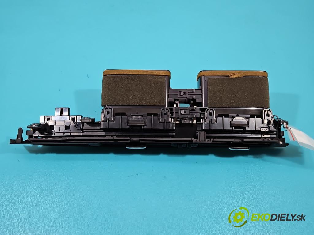 Toyota Auris II 2012-2018 1.4 D4D 90 HP manual 66 kW 1364 cm3 5- Mřížka: kúrenia stredová 55670-02400 (Mriežky kúrenia (fukáre))