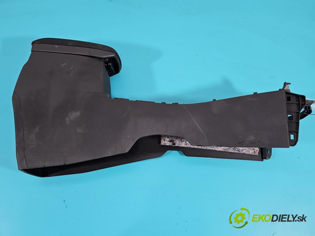 Toyota Auris II 2012-2018 1.4 D4D 90 HP manual 66 kW 1364 cm3 5- operadlo  (Lakťové opierky)