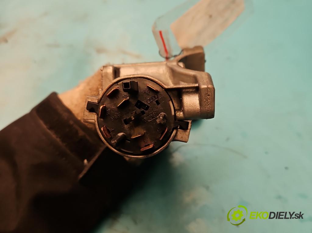 Opel Corsa C 2000-2006 1.0 12V 58 HP manual 43 kW 973 cm3 5- Spínačka  (Spínacie skrinky a kľúče)