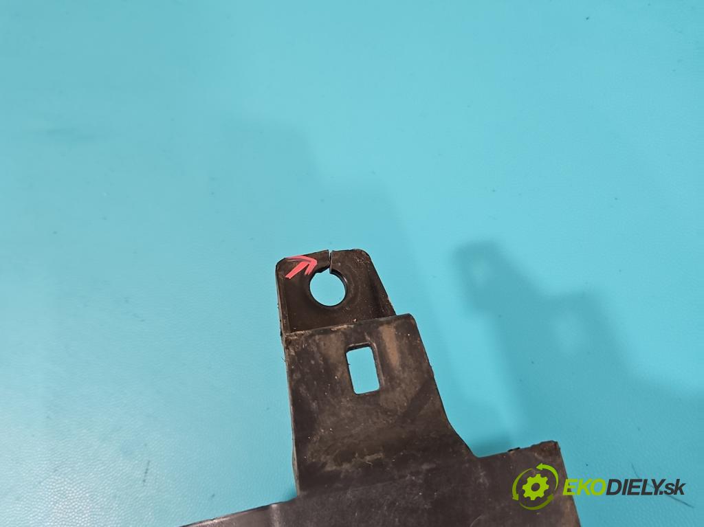 Bmw X3 E83 2003-2010 2.0d 150 hp manual 110 kW 1995 cm3 5- lišta práh: pravé 3330866 (Prahová lišta)