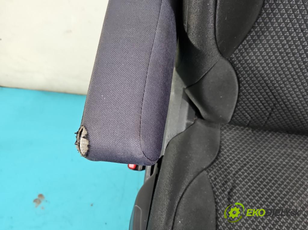 Citroen C4 Picasso I 2006-2013 1.6 16V 120 HP manual 88 kW 1598 cm3 5- Sedačka ľavý  (Sedačky, sedadlá)