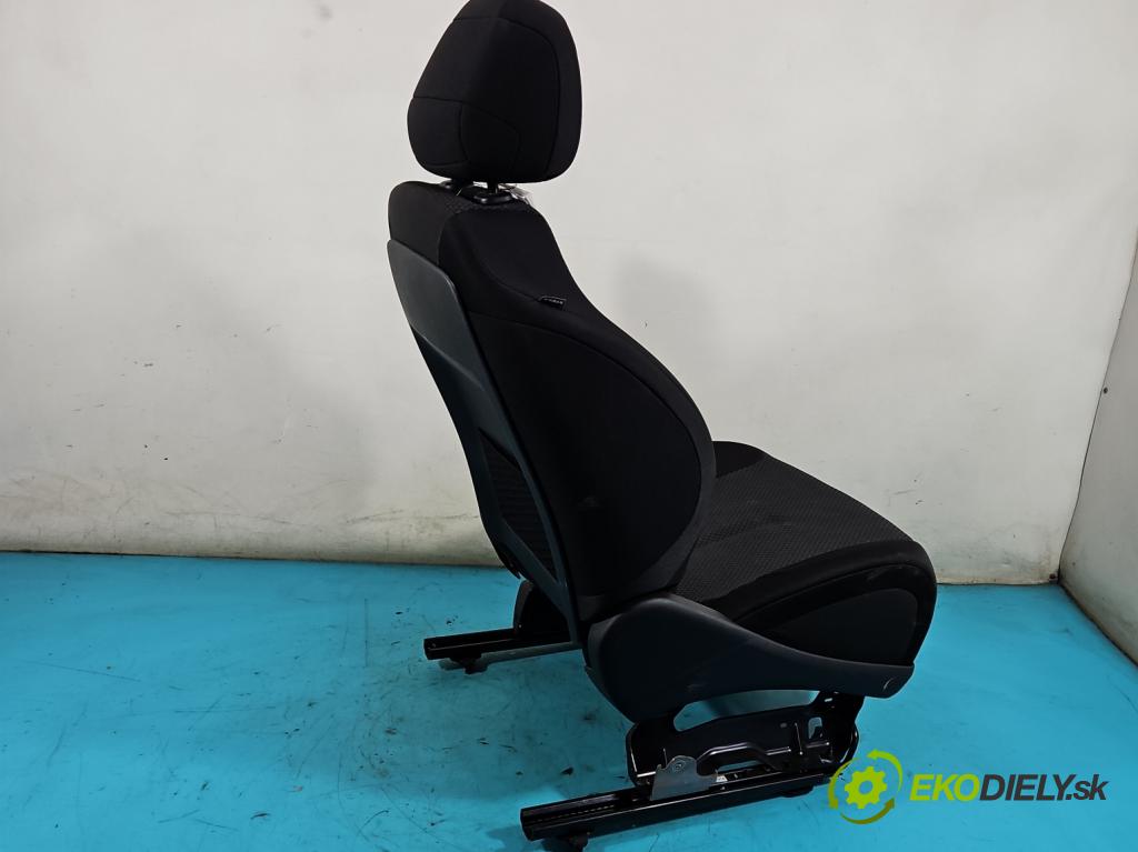 Citroen C4 Picasso I 2006-2013 1.6 16V 120 HP manual 88 kW 1598 cm3 5- Sedačka pravý  (Sedačky, sedadlá)