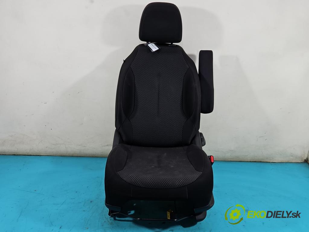 Citroen C4 Picasso I 2006-2013 1.6 16V 120 HP manual 88 kW 1598 cm3 5- Sedačka pravý  (Sedačky, sedadlá)