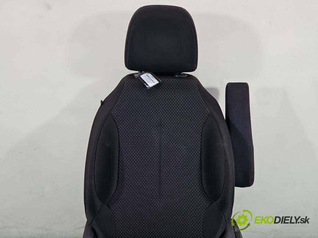 Citroen C4 Picasso I 2006-2013 1.6 16V 120 HP manual 88 kW 1598 cm3 5- Sedačka pravý  (Sedačky, sedadlá)