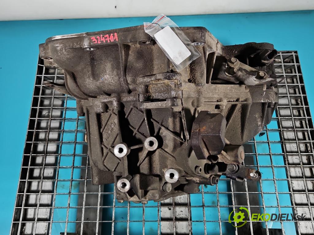 Chevrolet Epica 2.0 24V 143 HP manual 105 kW 1993 cm3 4- prevodovka stupeň,rýchlosť manual UC
