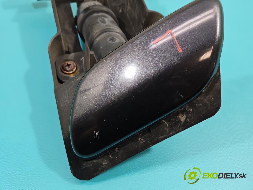 Mazda 5  2005-2010 2.0 16V 145 HP manual 107 kW 1999 cm3 5- ostrekovač reflektor: ľavý  (Motorček ostrekovačov)