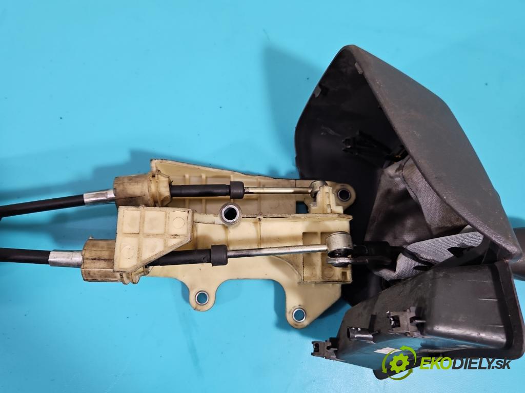 Fiat Fiorino III 2007- 1,3.0 jtd 75 HP manual 55 kW 1248 cm3 5- Páka: Změny: stupeň,rýchlosť (Rýchlostné páky / kulisy)