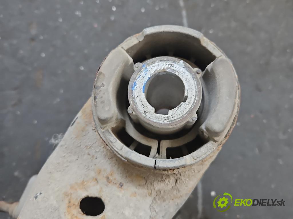 Jaguar XF II X260 2015- 2.0d 179KM automatic 132 kW 1999 cm3 4- zadní výztuha (Výztuhy zadní)