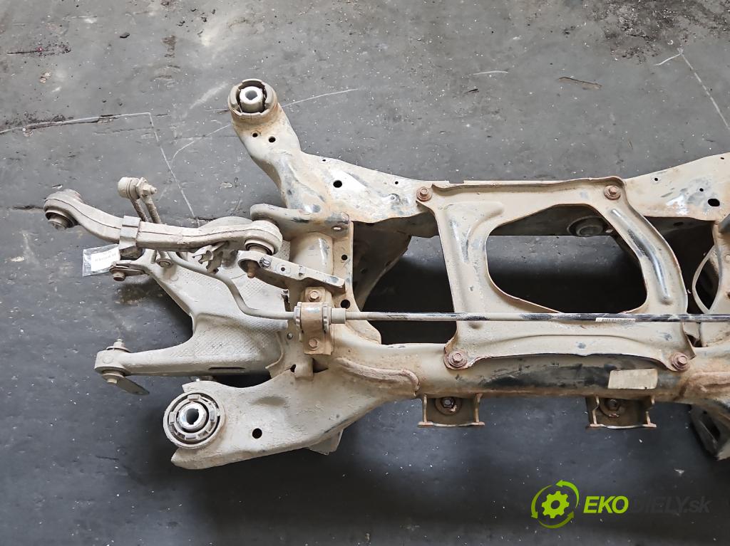 Jaguar XF II X260 2015- 2.0d 179KM automatic 132 kW 1999 cm3 4- zadní výztuha (Výztuhy zadní)