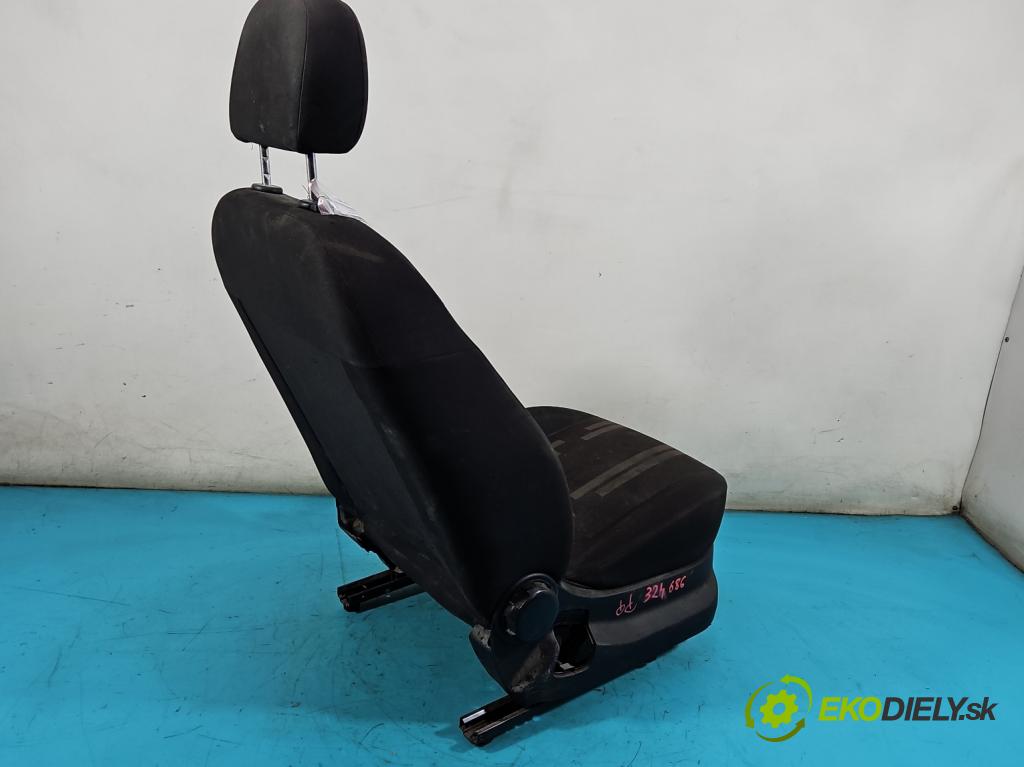 Fiat Fiorino III 2007- 1,3.0 jtd 75 HP manual 55 kW 1248 cm3 5- Sedačka pravý  (Sedačky, sedadlá)