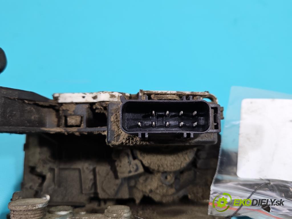 Ford Transit 2006-2013 2.2 tdci 125 hp manual 92 kW 2198 cm3 5- zámek zadní pravý YC15V43288FP