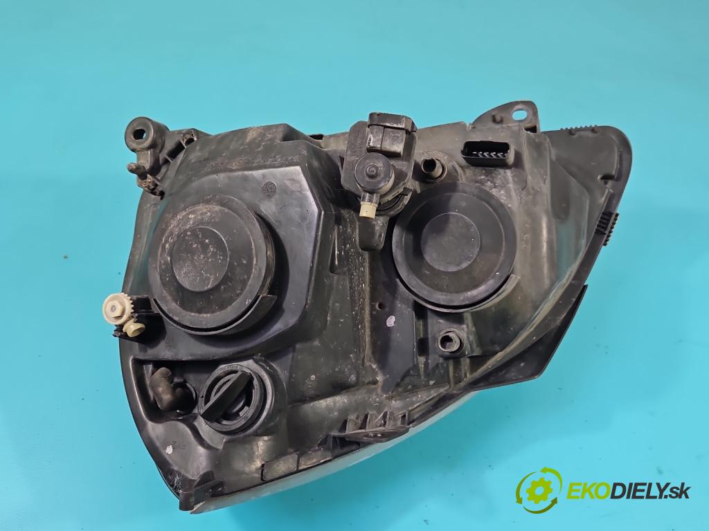 Renault Clio II 1998-2012 1,2.0 8V 58 HP manual 43 kW 1149 cm3 3- Reflektor: pravý  (Pravé)