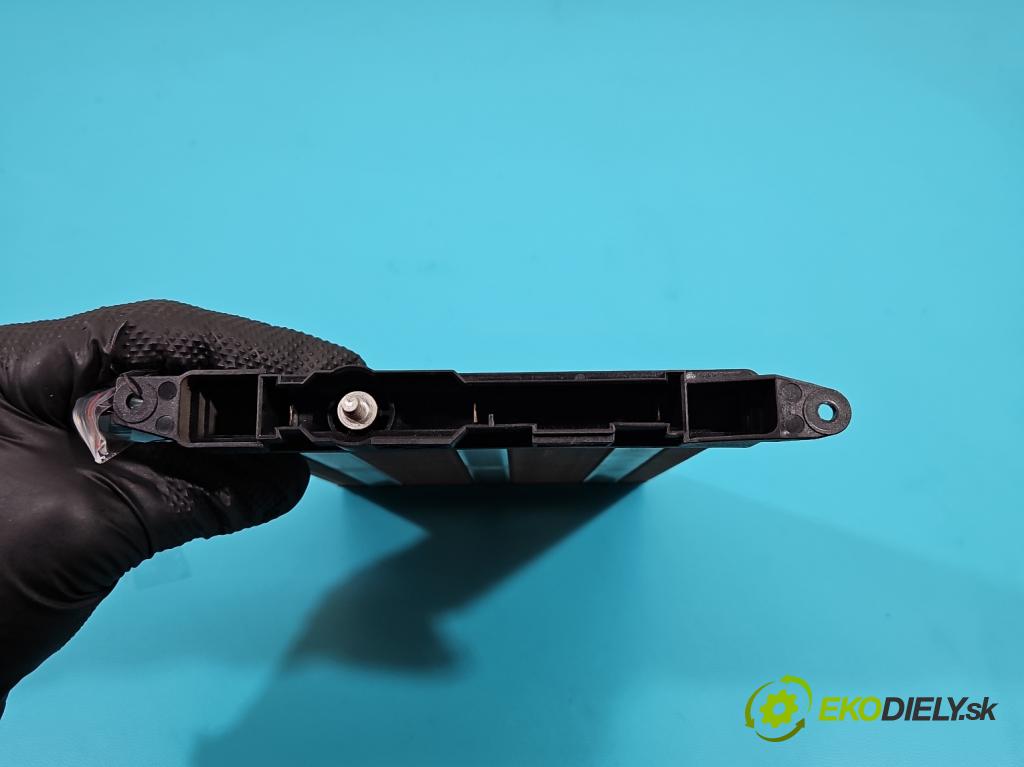 Vw Passat B6 2005-2010 2.0 tdi 140 hp manual 103 kW 1968 cm3 5- radiátor 1K0963235F (Radiátory topení)