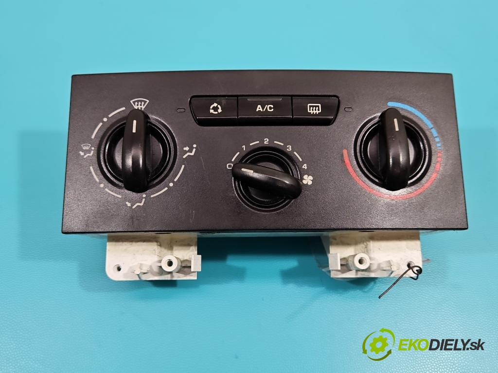 Citroen C4 I 2004-2011 1.6 hdi 109 HP manual 80 kW 1560 cm3 5- panel kúrenia B9642