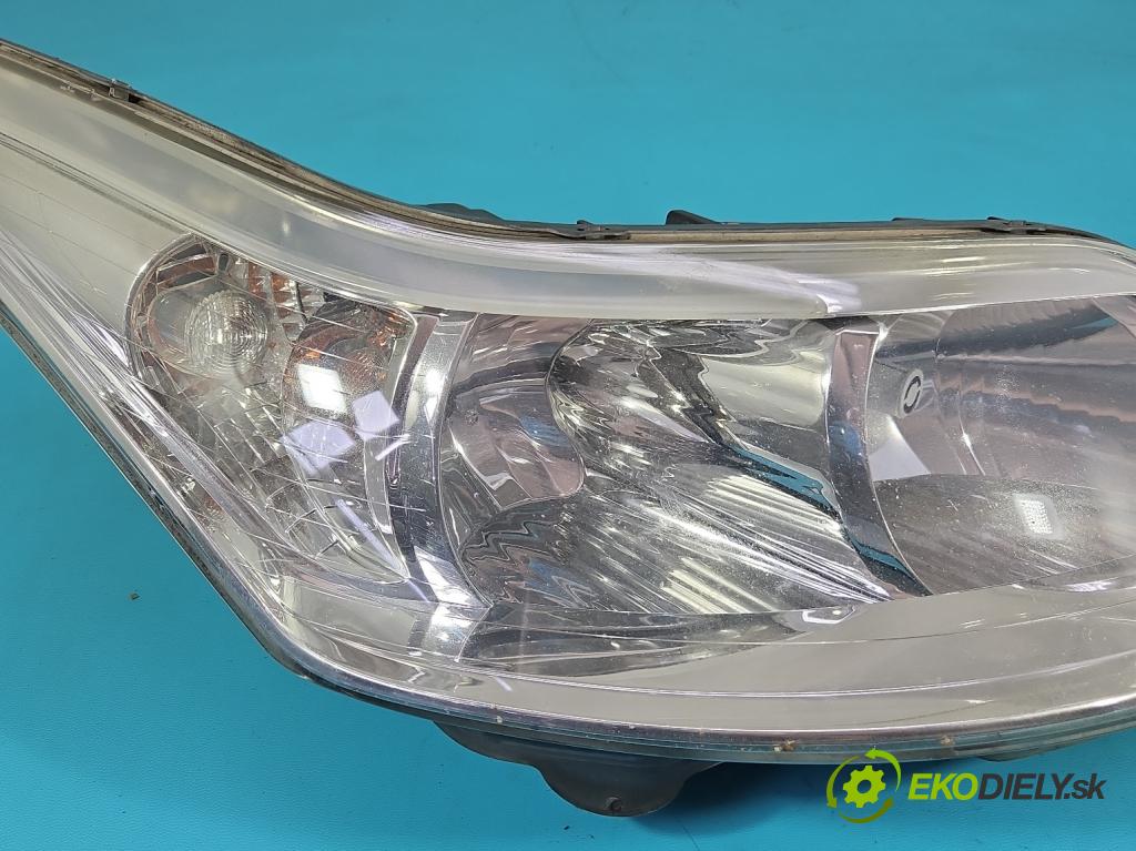 Citroen C4 I 2004-2011 1.6 hdi 109 HP manual 80 kW 1560 cm3 5- Reflektor: pravý 9646893880 (Pravé)