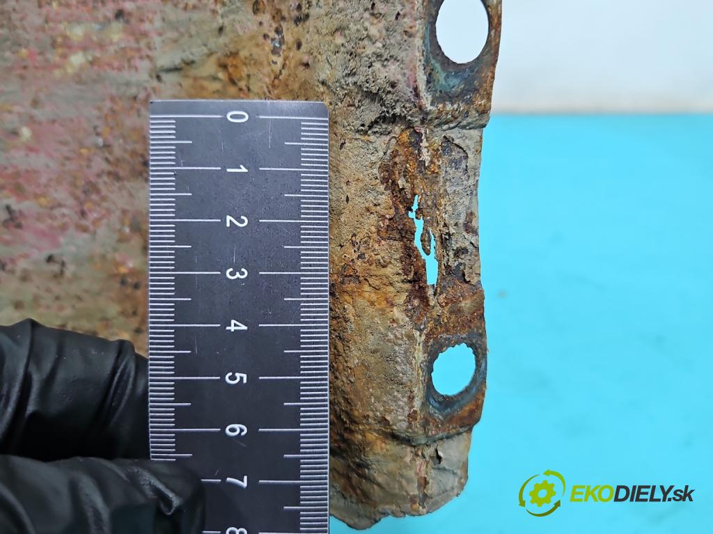 Kia Carens III  2006-2013 2.0 crdi 140 hp manual 103 kW 1991 cm3 5- blatnik přední levý  (Predné ľavé)