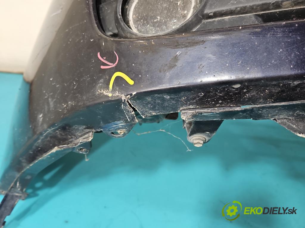 Opel Signum 3.0 cdti 177 hp automatic 130 kW 2959 cm3 5- nárazník přední (Ostatné)