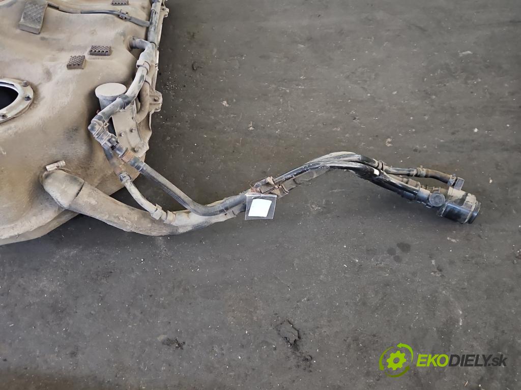 Kia Sportage IV 2015-2021 1.6 GDI 132  HP manual 97 kW 1591 cm3 5- Nádrž: palivo  (Nádrže)