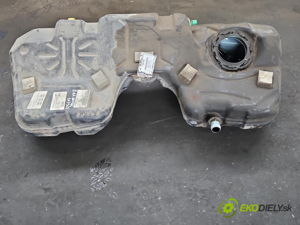 Jaguar XF II X260 2015- 2.0d 179KM automatic 132 kW 1999 cm3 4- Nádrž: paliva  (Nádrže)