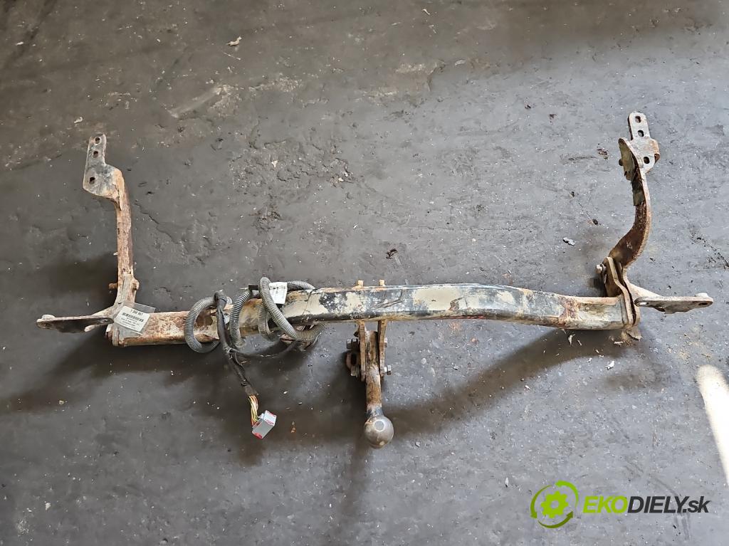 Citroen C4 Picasso I 2006-2013 1.6 16V 120 hp manual 88 kW 1598 cm3 5- oko tažné  (Tažná zařízení)