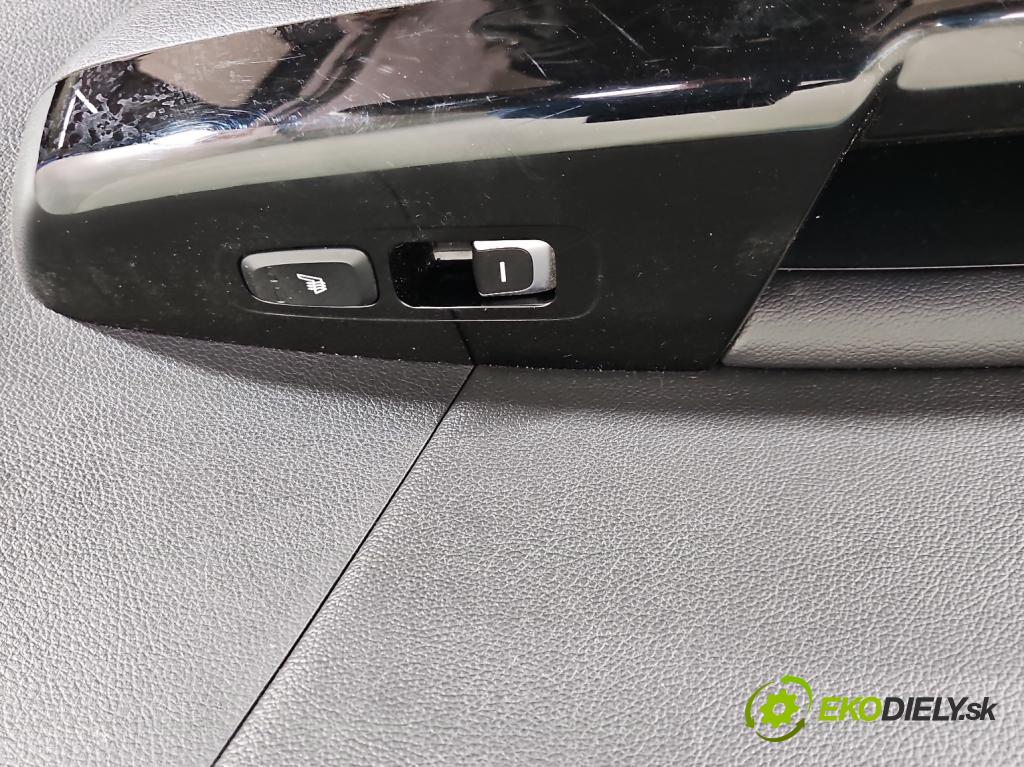 Kia Sportage IV 2015-2021 1.6 GDI 132 hp manual 97 kW 1591 cm3 5- Tapacír: dveře