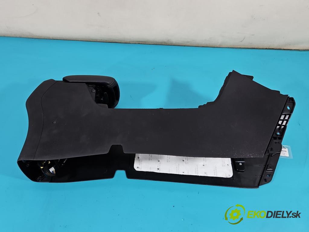 Kia Sportage IV 2015-2021 1.6 GDI 132  HP manual 97 kW 1591 cm3 5- operadlo 84611-F1200 (Lakťové opierky)