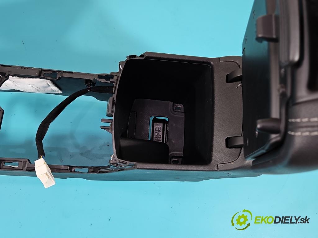 Kia Sportage IV 2015-2021 1.6 GDI 132  HP manual 97 kW 1591 cm3 5- operadlo 84611-F1200 (Lakťové opierky)