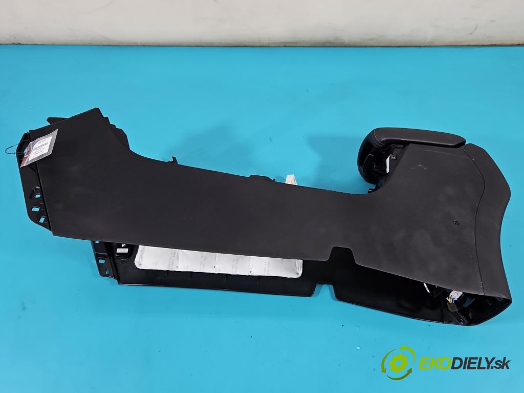 Kia Sportage IV 2015-2021 1.6 GDI 132  HP manual 97 kW 1591 cm3 5- operadlo 84611-F1200 (Lakťové opierky)