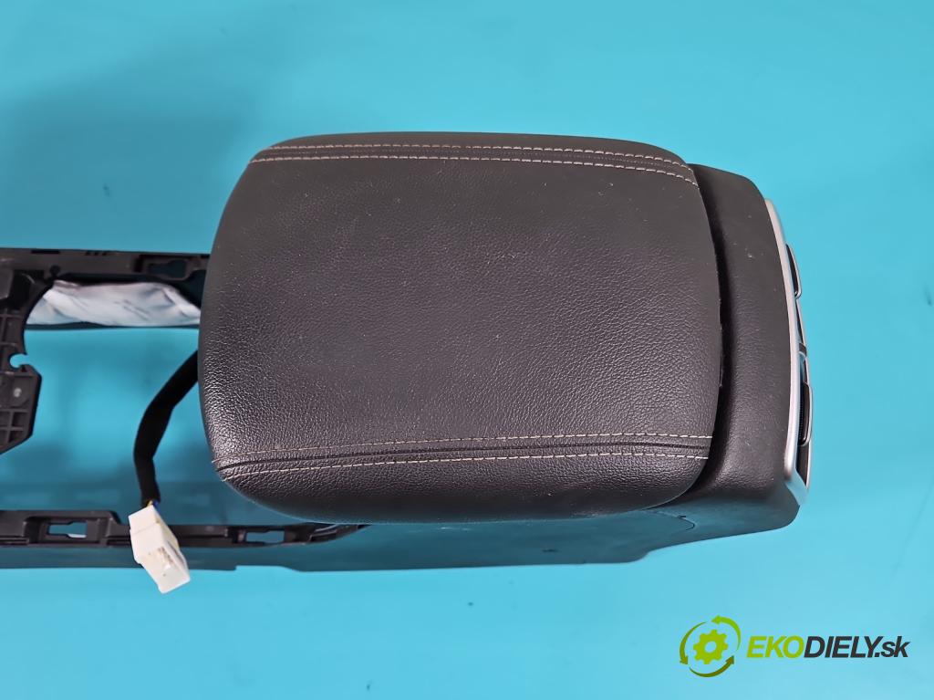 Kia Sportage IV 2015-2021 1.6 GDI 132  HP manual 97 kW 1591 cm3 5- operadlo 84611-F1200 (Lakťové opierky)