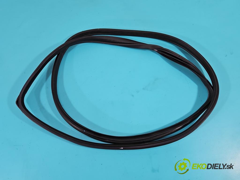 Kia Sportage IV 2015-2021 1.6 GDI 132 hp manual 97 kW 1591 cm3 5- Těsnění: dveře zadní levé  (Ostatní)