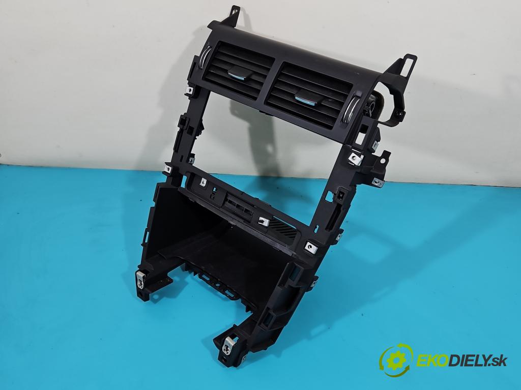 Land rover Discovery Sport 2014-2019 L550 2.0 T 241KM automatic 177 kW 1999 cm3 5- Mřížka: kúrenia stredová FK72-04634-AG (Mriežky kúrenia (fukáre))