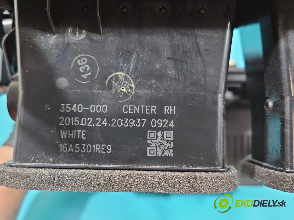 Land rover Discovery Sport 2014-2019 L550 2.0 T 241KM automatic 177 kW 1999 cm3 5- Mřížka: kúrenia stredová FK72-04634-AG (Mriežky kúrenia (fukáre))