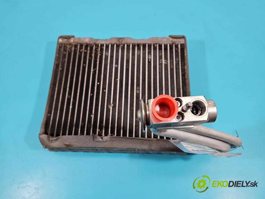 Land rover Discovery Sport 2014-2019 L550 2.0 T 241KM automatic 177 kW 1999 cm3 5- radiátor FA992001 (Radiátory topení)