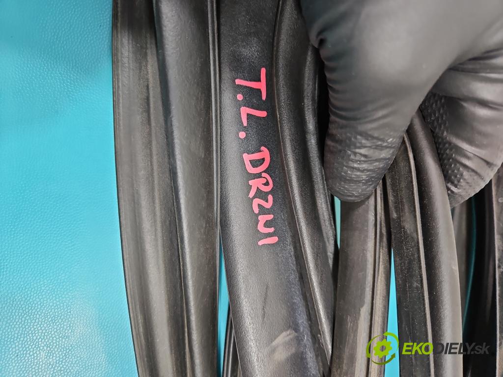 Kia Sportage IV 2015-2021 1.6 GDI 132 hp manual 97 kW 1591 cm3 5- Těsnění: dveře zadní levé  (Ostatní)