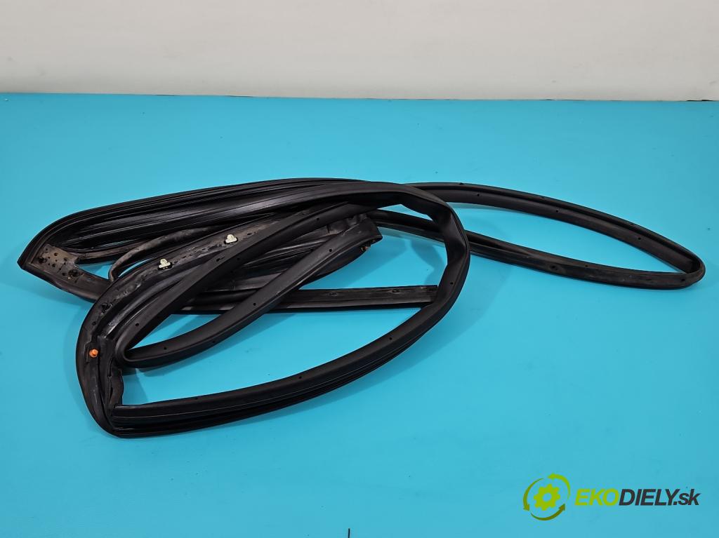 Kia Sportage IV 2015-2021 1.6 GDI 132 hp manual 97 kW 1591 cm3 5- Těsnění: dveře zadní levé  (Ostatní)