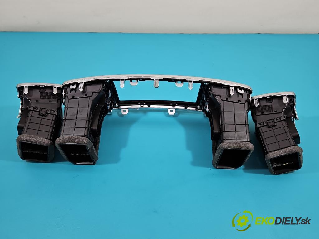 Kia Sportage IV 2015-2021 1.6 GDI 132  HP manual 97 kW 1591 cm3 5- Mřížka: kúrenia stredová 97410-F1000 (Mriežky kúrenia (fukáre))