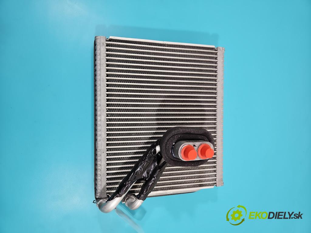 Kia Sportage IV 2015-2021 1.6 GDI 132 hp manual 97 kW 1591 cm3 5- radiátor  (Radiátory topení)