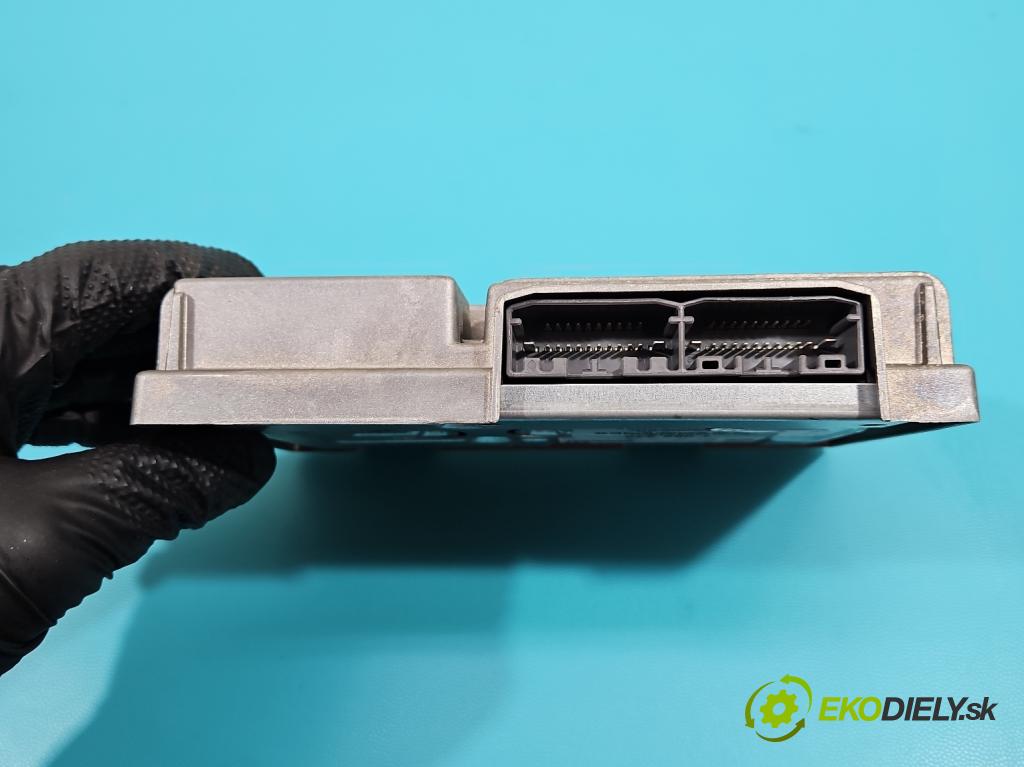 Jeep Renegade 2014- 2.0 CRD 140 HP manual 103 kW 1956 cm3 5- Zesilovač: 51953269 (Zosilňovače)