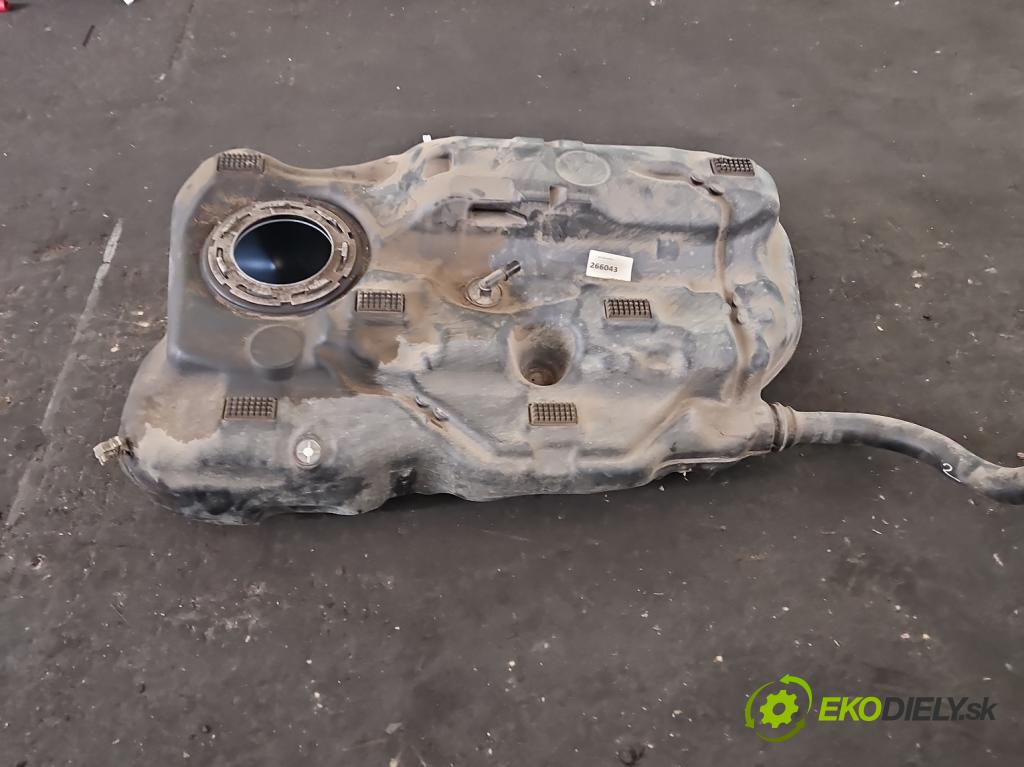 Jeep Renegade 2014- 2.0 CRD 140 HP manual 103 kW 1956 cm3 5- Nádrž: palivo 51965159 (Nádrže)