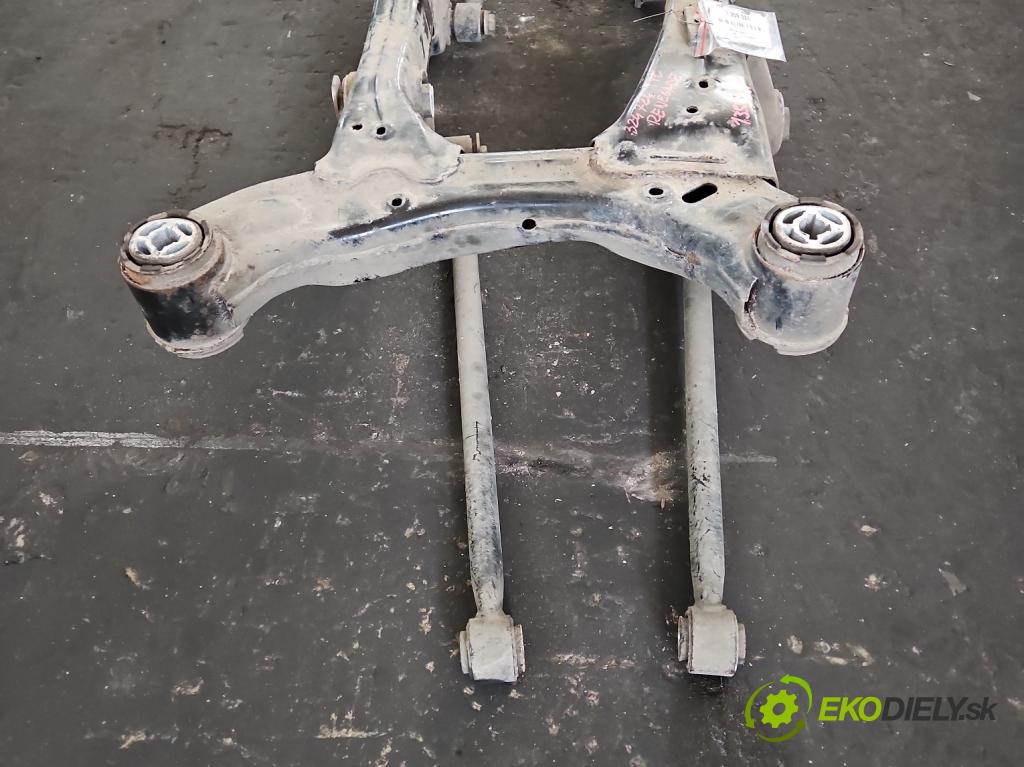 Jeep Renegade 2014- 2.0 CRD 140 hp manual 103 kW 1956 cm3 5- zadní výztuha  (Výztuhy zadní)