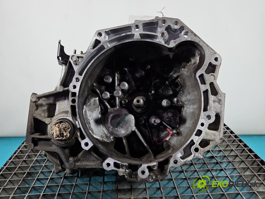 Toyota Auris II 2012-2018 1.4 D4D 90 HP manual 66 kW 1364 cm3 5- prevodovka stupeň,rýchlosť manual 31115-0D121