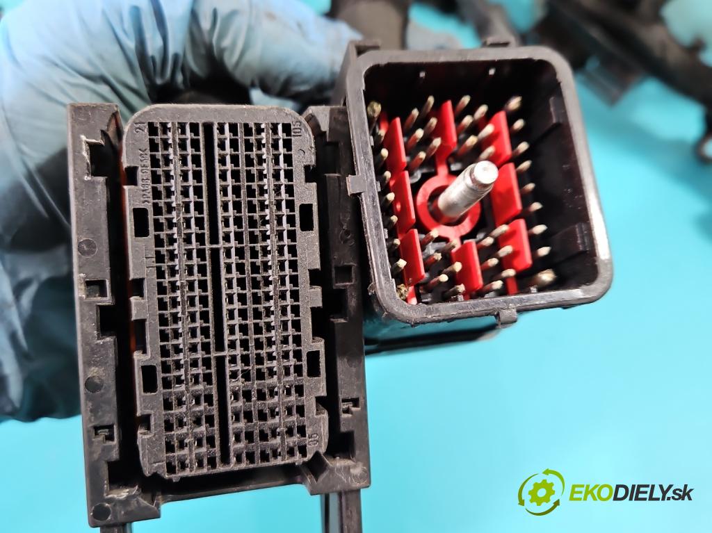 Jaguar XF II X260 2015- 2.0d 179KM automatic 132 kW 1999 cm3 4- Zväzok: motora UEE1-E-50108216-000