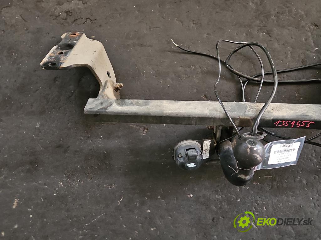 Toyota Auris II 2012-2018 1.4 D4D 90 hp manual 66 kW 1364 cm3 5- oko tažné  (Tažná zařízení)