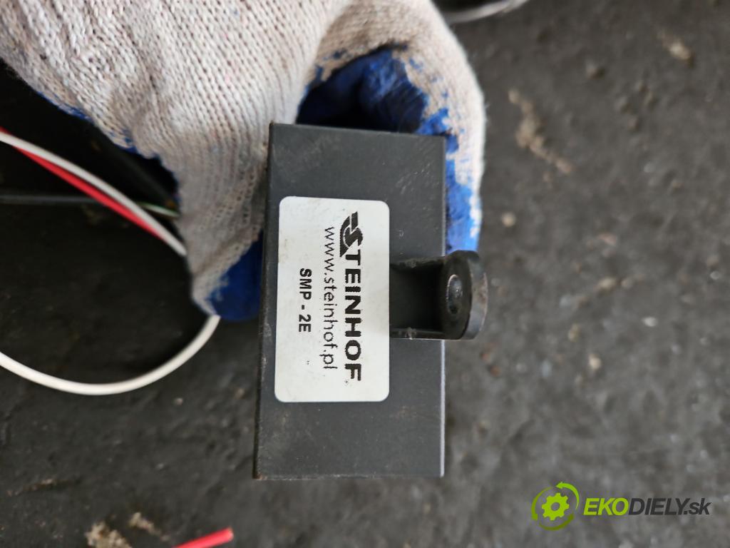 Toyota Auris II 2012-2018 1.4 D4D 90 hp manual 66 kW 1364 cm3 5- oko tažné  (Tažná zařízení)